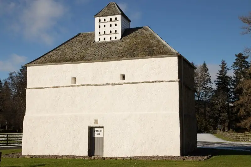 Traditional lime hart rendering