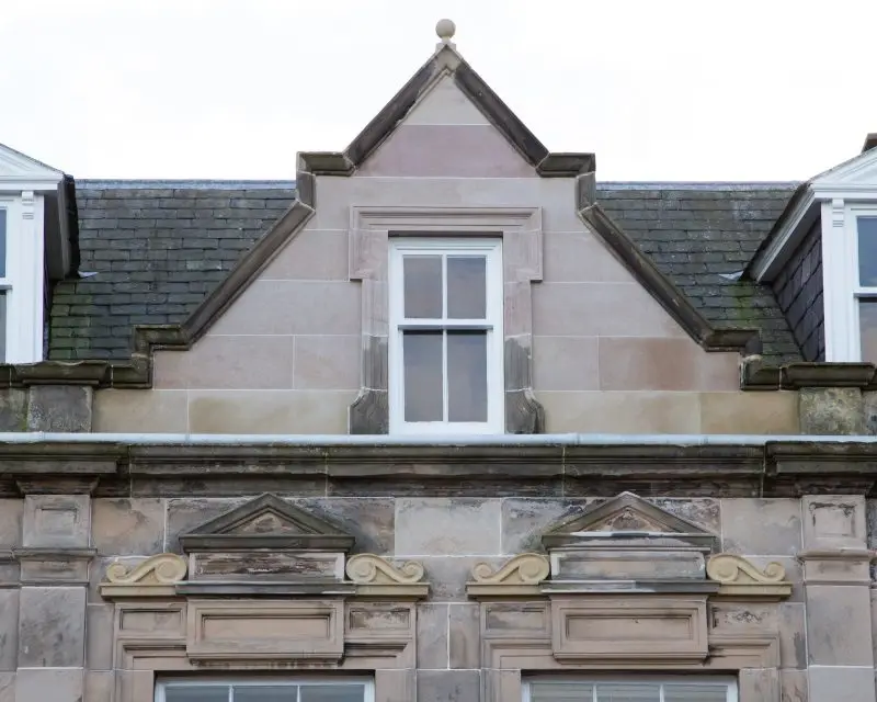 sandstone rebuild central pendiment